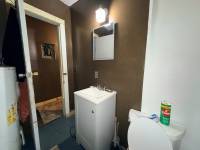 1058 W 19th St thumbnail 51