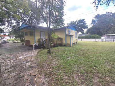 5233 Old Middleburg Rd, Jacksonville, FL